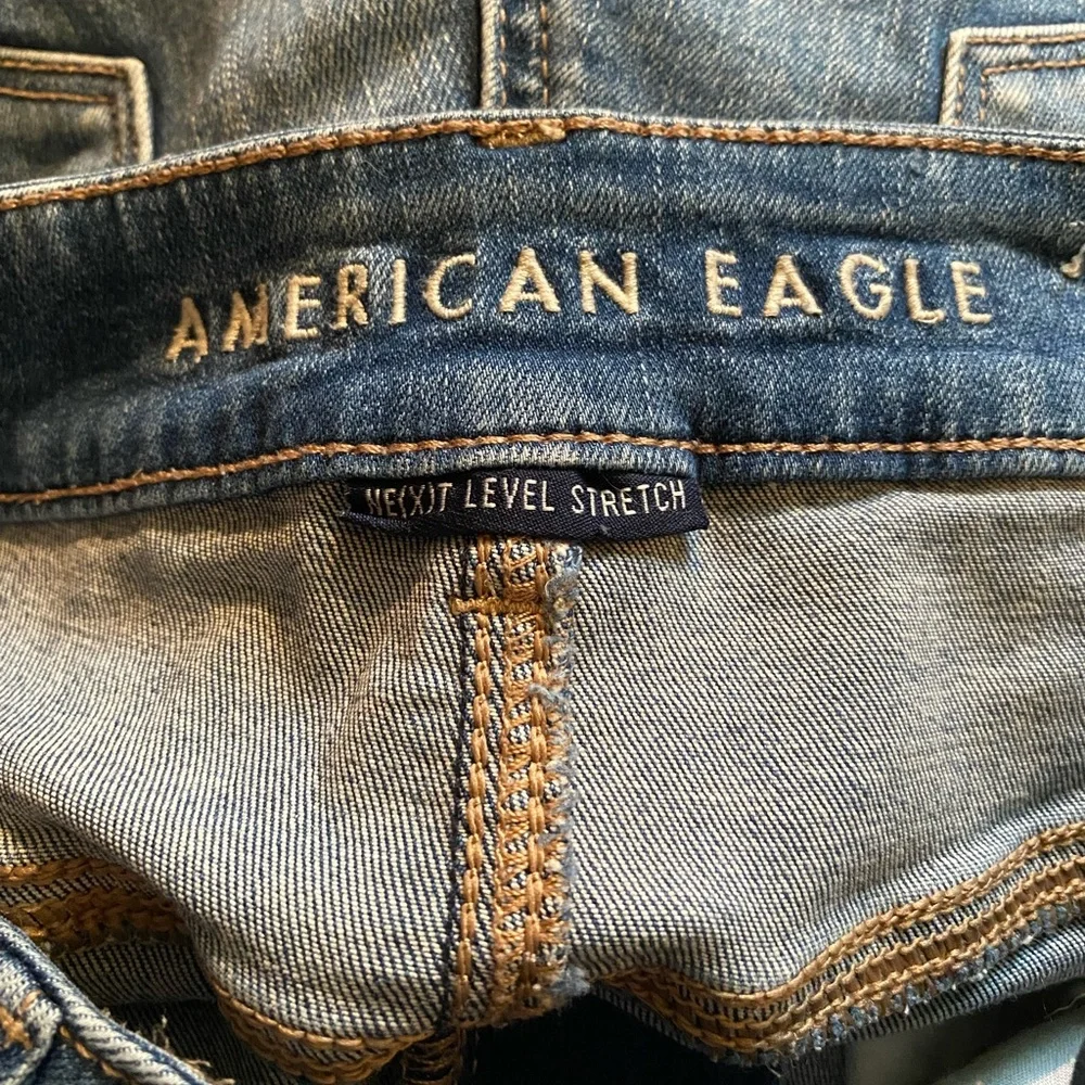 American Eagle denim shorts - Picture 2 of 3